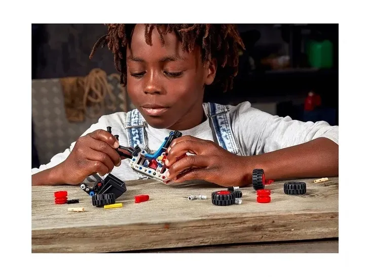 lego-technic-miniladowarka-42116-stan-nowy-wiek-dziecka-brak-informacji