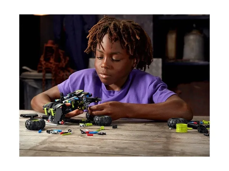 lego-technic-jam-grave-digger-42118