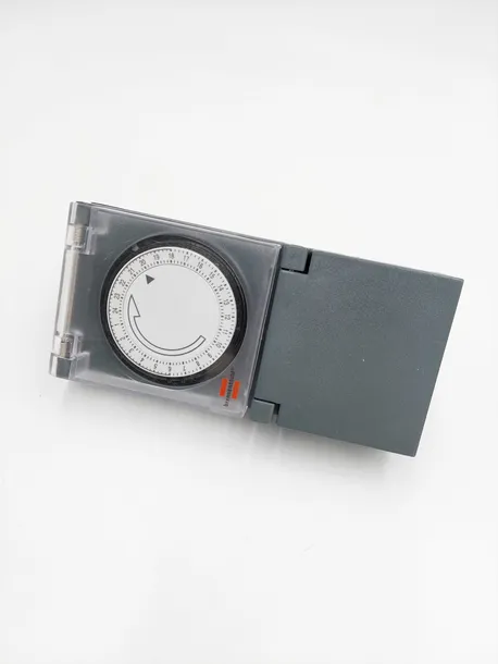 programator-czasowy-brennenstuhl-ip44-marka-brennenstuhl