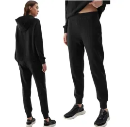 spodnie-4f-damskie-dresowe-joggery-czarne-r-m
