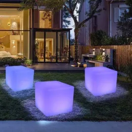 wielokolorowa-lampa-ogrodowa-kostka-cubic-rgbw-16-kolorow-50-cm-es-c5050