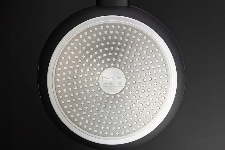 wok-royalty-line-30-cm-kolor-czarny