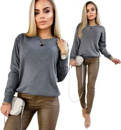 sweter-damski-klasyczny-dekolt-v-kolory