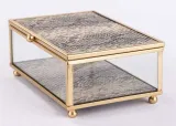 szklana-szkatulka-stan-nowy-material-metal