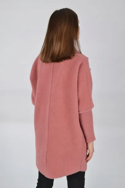 plaszczyk-damski-alpaka-oversize-model-mniejszy-bohater-inny