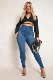 boohoo-niebieskie-elastyczne-spodnie-plus-size-54
