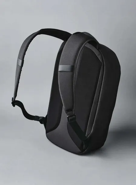 plecak-miejski-alpaka-metro-black-pojemnosc-12-l