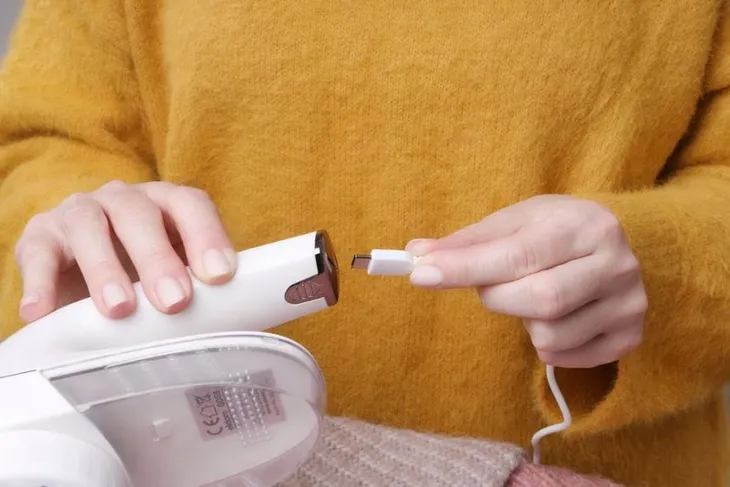 golarka-do-ubran-eldom-gds8-lia-wysokosc-produktu-15-7-cm