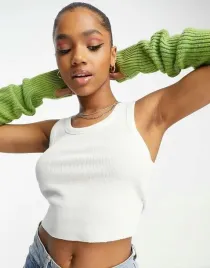 bialy-krotki-top-tekstura-basic-v9q-nh2-s