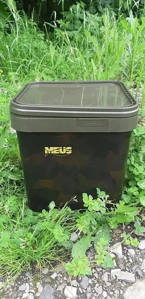 wiadro-fox-camo-square-bucket-17l-waga-z-opakowaniem-2-kg