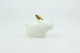 serwetnik-ceramiczny-wielkanocny-zajaczek-bialy-ze-zlotym-akcentem