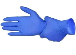 gumowe-rekawiczki-ochrona-dloni-przed-farbami-lakierami-przy-renowacji-skor