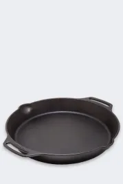 patelnia-zeliwna-z-uchwytami-petromax-35-cm