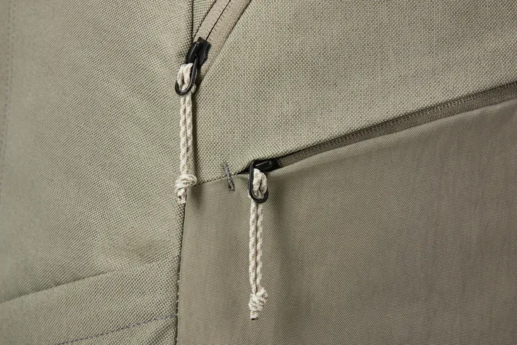 plecak-miejski-thule-exeo-28l-vetiver-grey-szerokosc-dluzszy-bok-32-cm