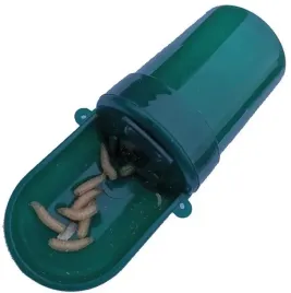 pojemnik-wedkarski-na-przynety-177-4-10cm-1szt