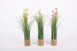 sztuczna-trawa-dekoracyjna-w-jutowej-oslonce-mix-polny-50-cm