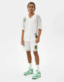 g56h03-koszula-biala-naszywki-siateczka-bershka-m