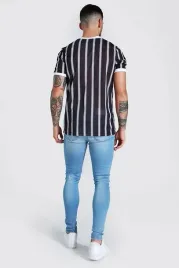 t-shirt-meski-w-paski-czarno-bialy-z-haftem-casual-boohoo-xs