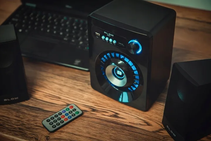 glosniki-komputerowe-2-1-bluetooth-sd-usb-aux-led