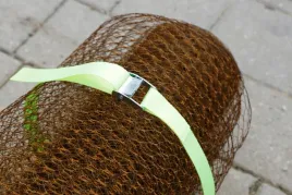 pas-spinajacy-z-klamra-30cm-x-25mm-250-kg-zielony-6-szt-kerbl