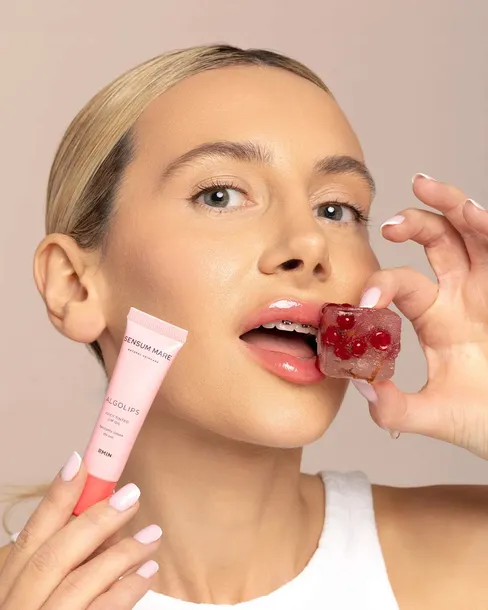 olejek-do-ust-carmine-algolips-sensum-mare-efekt-transparentny