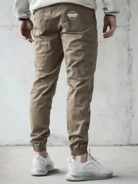 spodnie-materialowe-meskie-jogger-srodowisko-miejskie-classic-icon-bezowe