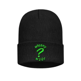 czapka-zimowa-wywijana-z-haftem-wlasnego-wzoru-logo-haft-personalizowana