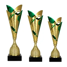 komplet-pucharow-pilkarskich-3162-metal-zloto-zielony-46-405-36cm-pilka