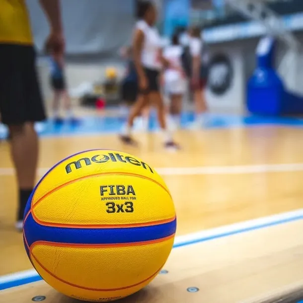 pilka-do-koszykowki-3x3-molten-b33t5000-kolor-dominujacy-zolty-marka-molten