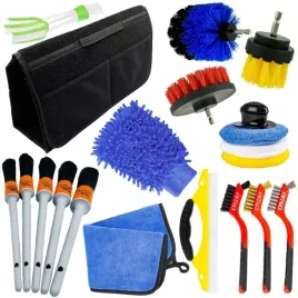 detailing-zestaw-pedzli-i-akcesorii-do-czyszczenia-auta-samochodu-szczotki