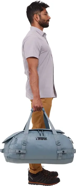 torba-podrozna-thule-chasm-40l-pond-gray-glebokosc-krotszy-bok-26-cm