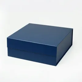 granatowe-pudelko-magnetyczne-305x305x102-mm-eleganckie-opakowanie