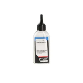 f2-olej-do-lancuchow-na-mokre-warunki