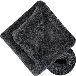 puszysty-gruby-recznik-z-mikrofibry-do-osuszania-lakieru-samochodu-1200gsm