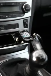 transmiter-samochodowy-fm-71-mp3-sd-pilot