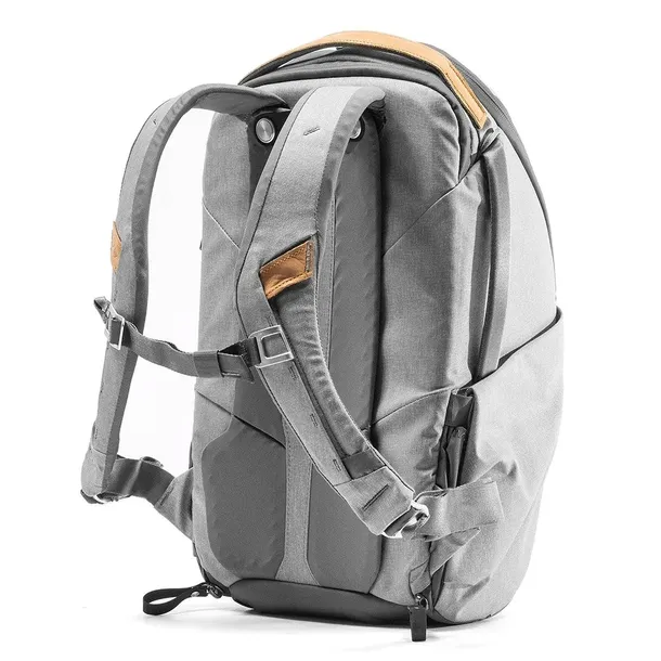 plecak-peak-design-everyday-backpack-20l-zip-popielaty-edlv2