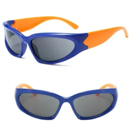 dzieciece-okulary-przeciwsloneczne-sportowe-dla-dzieci-etui