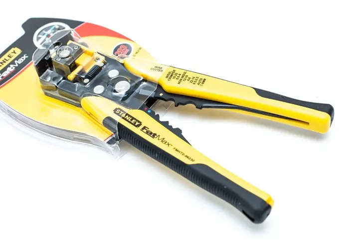 stanley-sciagacz-do-izolacji-fm-marka-stanley-waga-z-opakowaniem-500-kg
