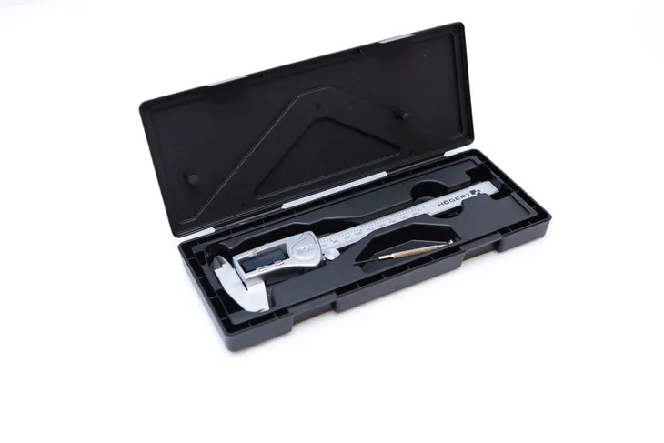 hogert-suwmiarka-cyfrowa-0-150-mm-marka-inna