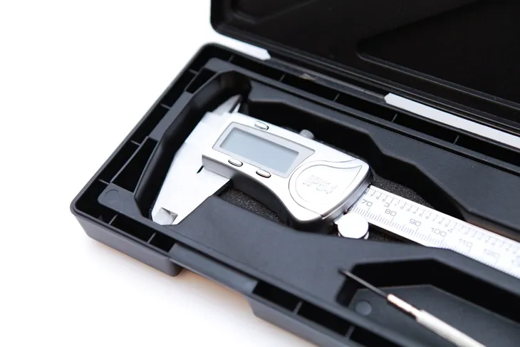 hogert-suwmiarka-cyfrowa-0-150-mm-marka-inna