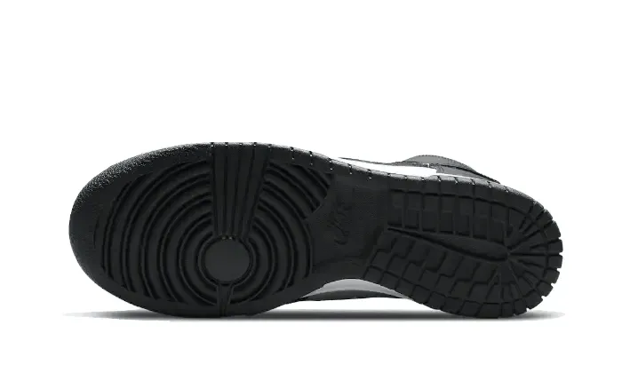 nike-dunk-high-panda-40-marka-nike