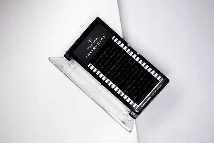 rzesy-crystal-lashes-instructor-premium-0-07c-7mm