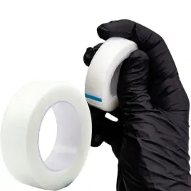 tasma-perforowana-do-przedluzania-rzes-125-cm-x-9-m