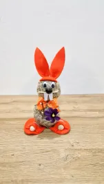 pomaranczowy-zajac-wielkanocny-ze-slomy-ozdobna-figurka-wielkanoc