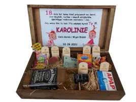 pudelko-niezbednik-prezent-18-30-4050-urodziny-xxl