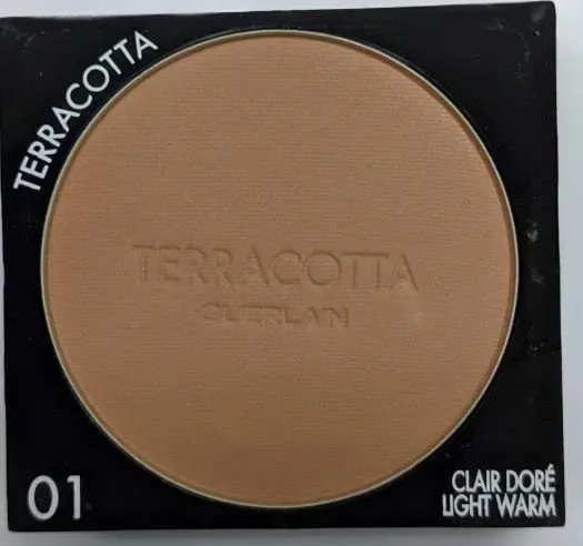 guerlain-terracotta-puder-brazujacy-01-light-warm-typ-skory-do-wszystkich-typow-skory