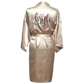 ekskluzywny-szlafrok-slubny-dla-panny-mlodej-zloty-m-napis-bride