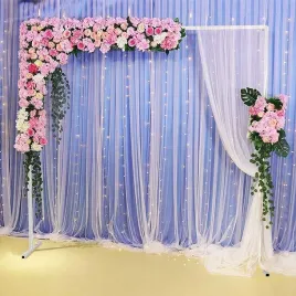 3x3m-stelaz-na-tlo-slubne-scianka-luk-slubny-bialy