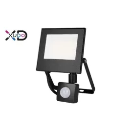 naswietlacz-led-30w-ip65-z-czujnikiem-ruchu-strumien-2700lm