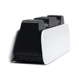 stacja-ladujaca-dla-kontrolera-ps5-zasilanie-usb